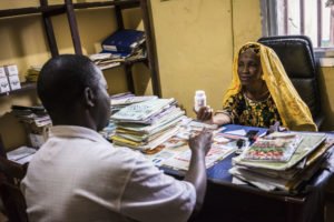 Guinée : comprendre la relation entre les soignants et les patients